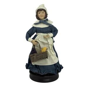 Silvestri Vintage Papier-mâché Pilgrim Young Girl